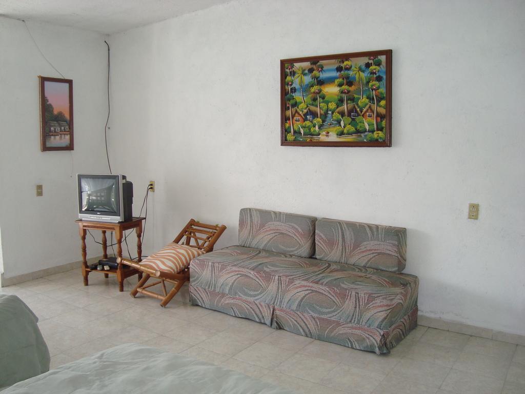 Hotel Teques Inn Tequesquitengo Phòng bức ảnh