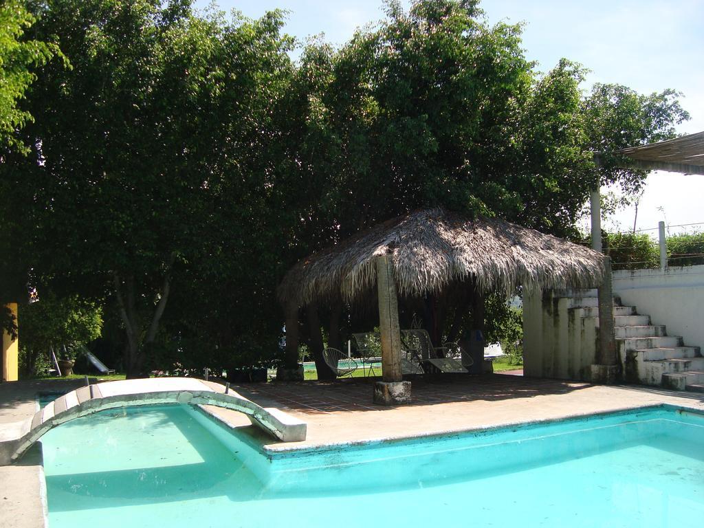 Hotel Teques Inn Tequesquitengo Ngoại thất bức ảnh